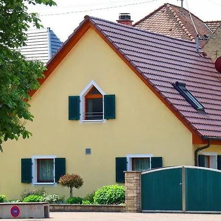 Ferienhaus-winzerhaus Sasbach Prázdninový dům *