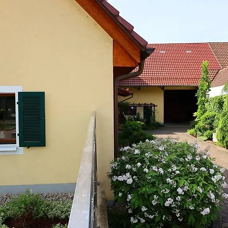 Prázdninový dům Ferienhaus-winzerhaus Sasbach *